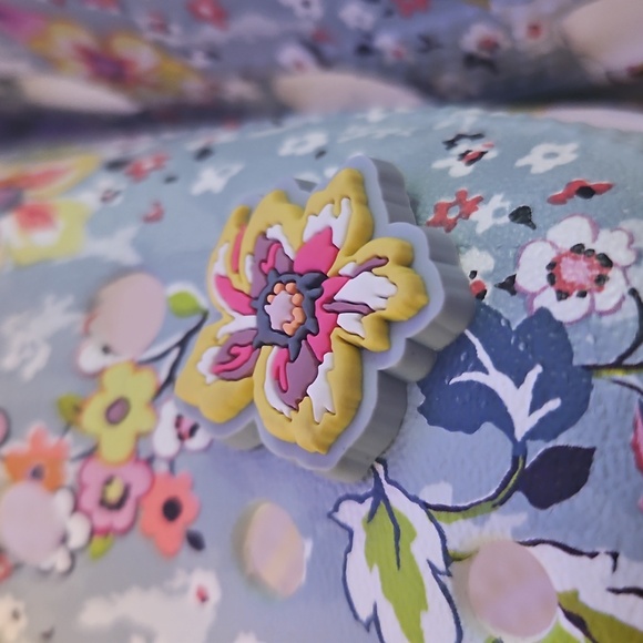 Vera Bradley Crocs Collectible - Picture 5 of 9